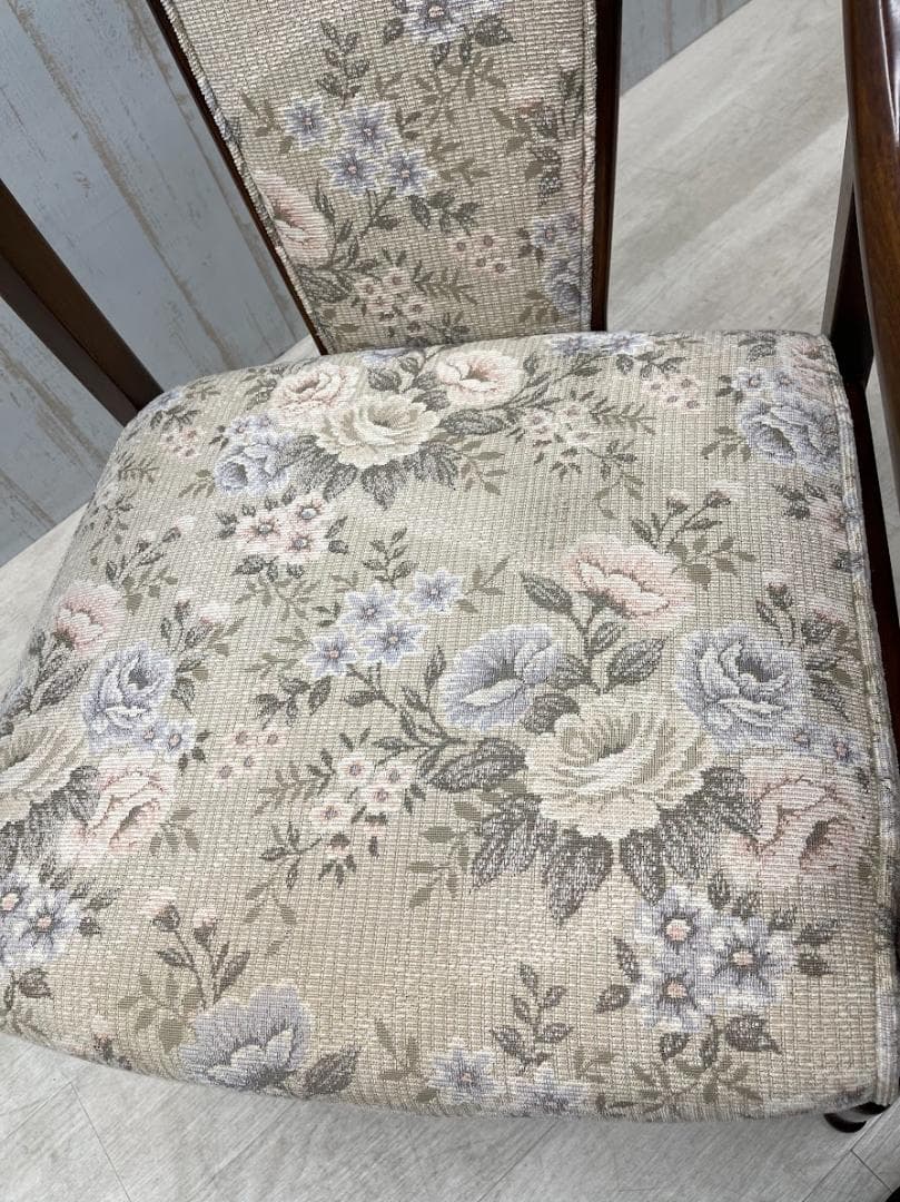 karimoku カリモク コロニアル アームチェア 布張り ダイニングチェア