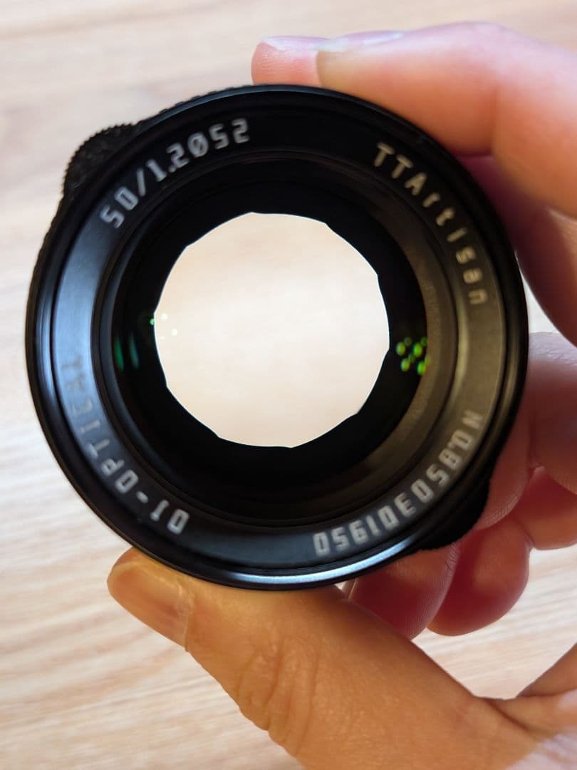 TT Artisan APS-C 50mm F1.2 レンズ（フジX）