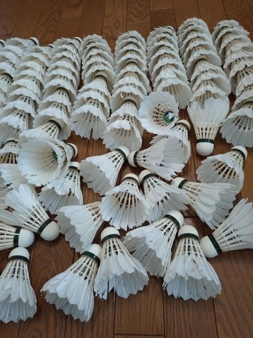 バドミントンシャトル　ヨネックス　ニューオフィシャル　中古120球