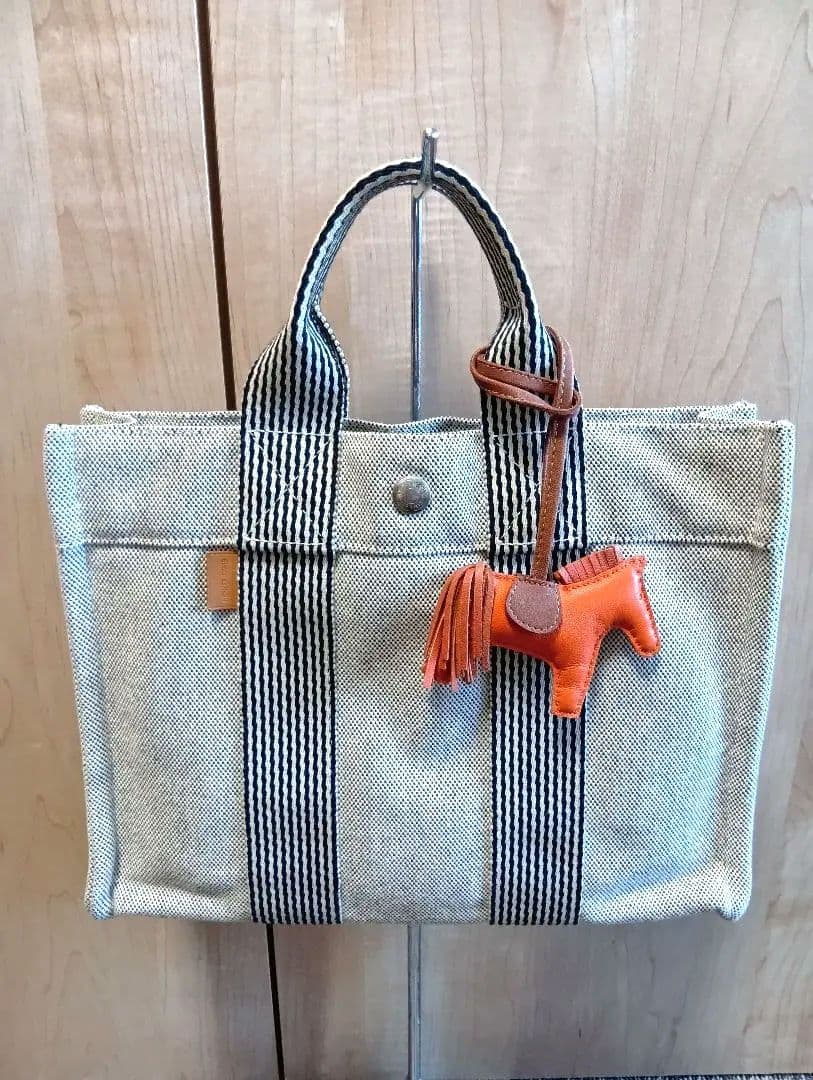 外観美品✨️可愛いロディオチャ―厶付き◆エルメス フールトゥPM