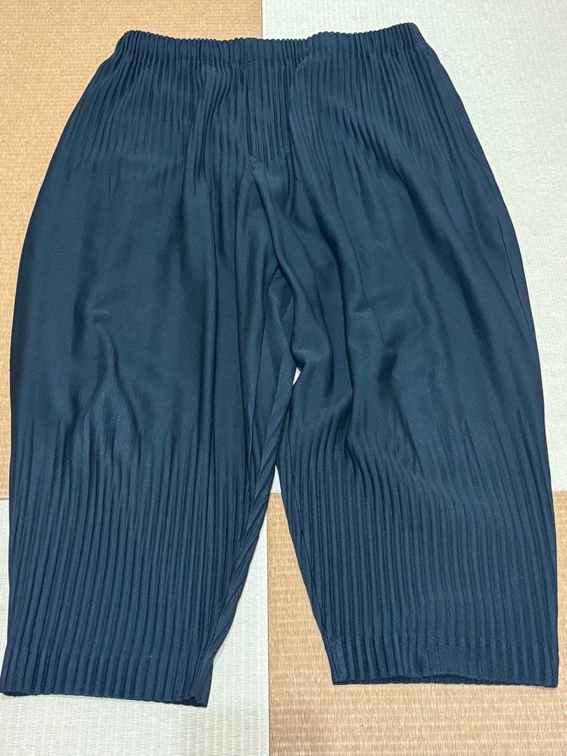 パンツ ISSEY MIYAKE BASICS PANTS PLISSE