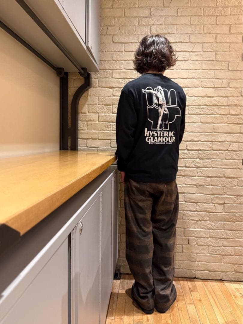 大人気！HYS 長袖Tシャツ【HYS HITCHHIKING CLUB】 黒M