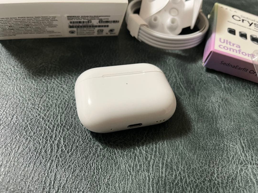 AirPods Pro 第2世代 ｜美品｜付属品完備・イヤーピース全未使用