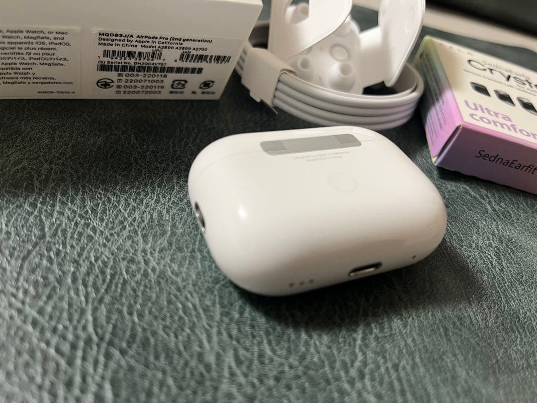 AirPods Pro 第2世代 ｜美品｜付属品完備・イヤーピース全未使用