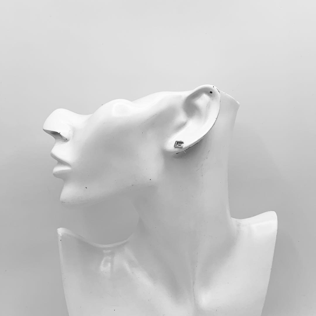 【美品/希少】GUCCI ピアス　K18WG スクエア　18金　750 片耳