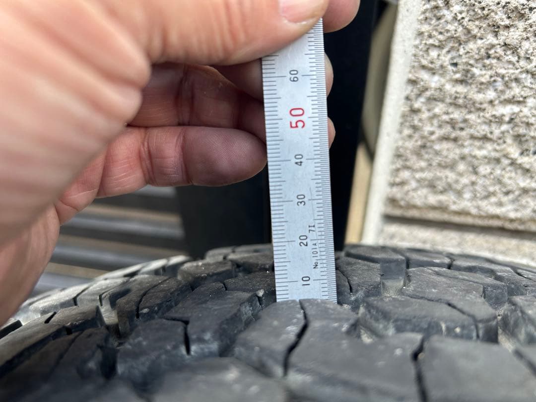 MKW MK36 7J グッドリッジAT 235 70 R16 デリカD5に使用