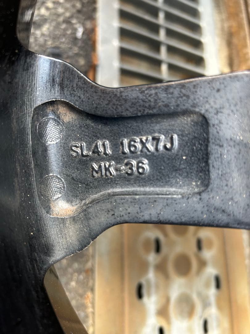 MKW MK36 7J グッドリッジAT 235 70 R16 デリカD5に使用