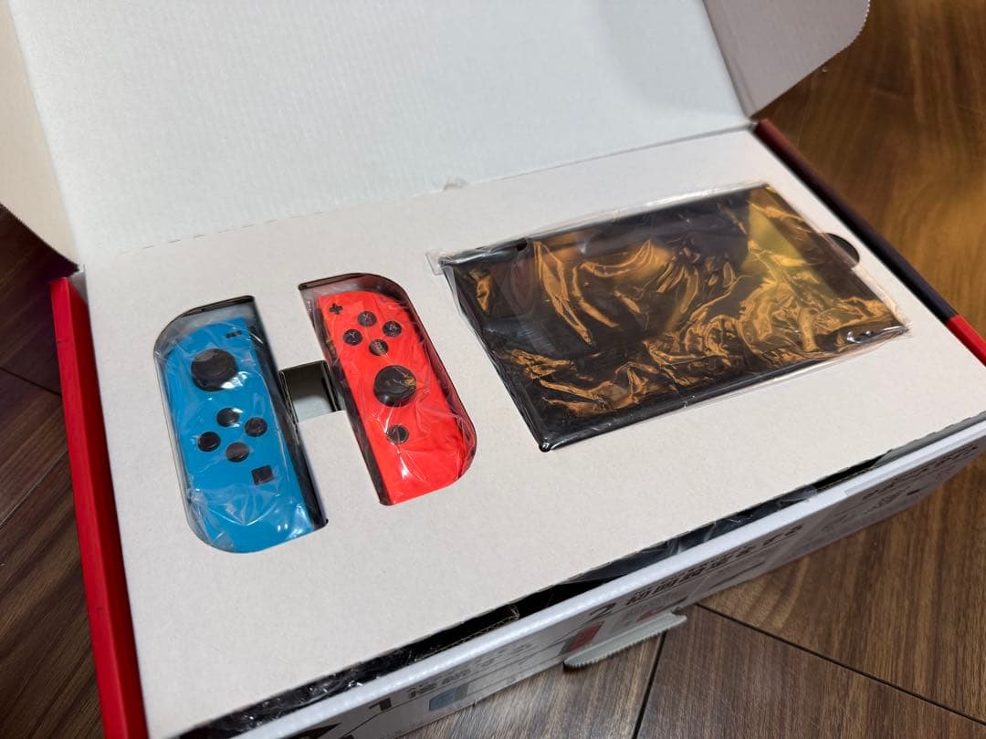 美品｜Nintendo Switch 本体 バッテリー強化版 ネオン おまけ付き