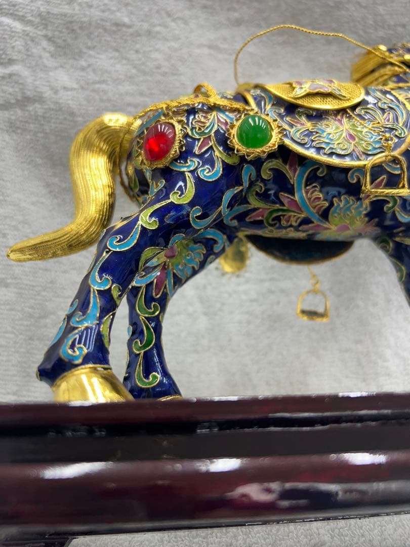 中国工芸　七宝焼　馬　金工細工馬置物