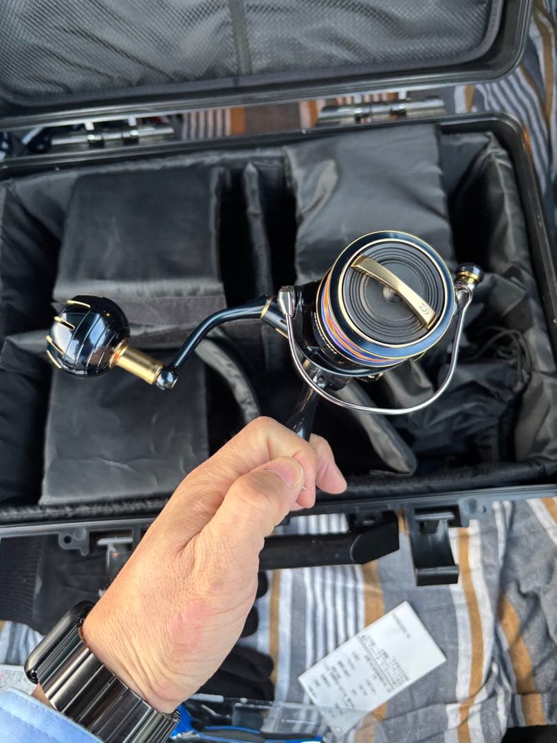 超美品:DAIWA 23SALTIGA 5000-XH 。リールボックス付