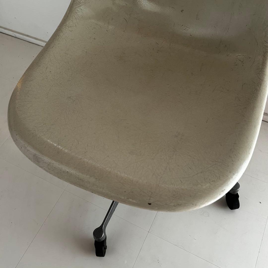 ハーマンミラー イームズ サイドシェルチェア キャスター付き コントラクトベース