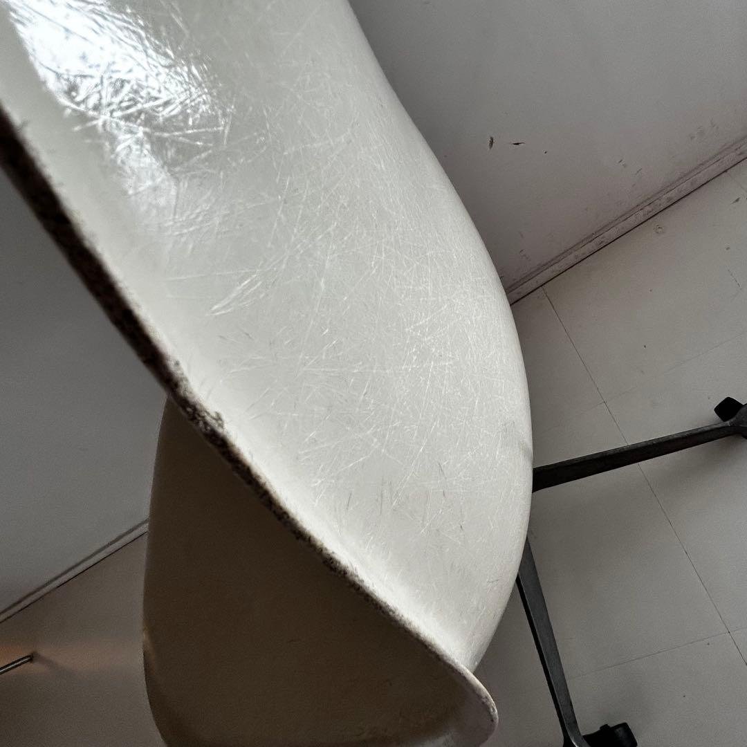 ハーマンミラー イームズ サイドシェルチェア キャスター付き コントラクトベース