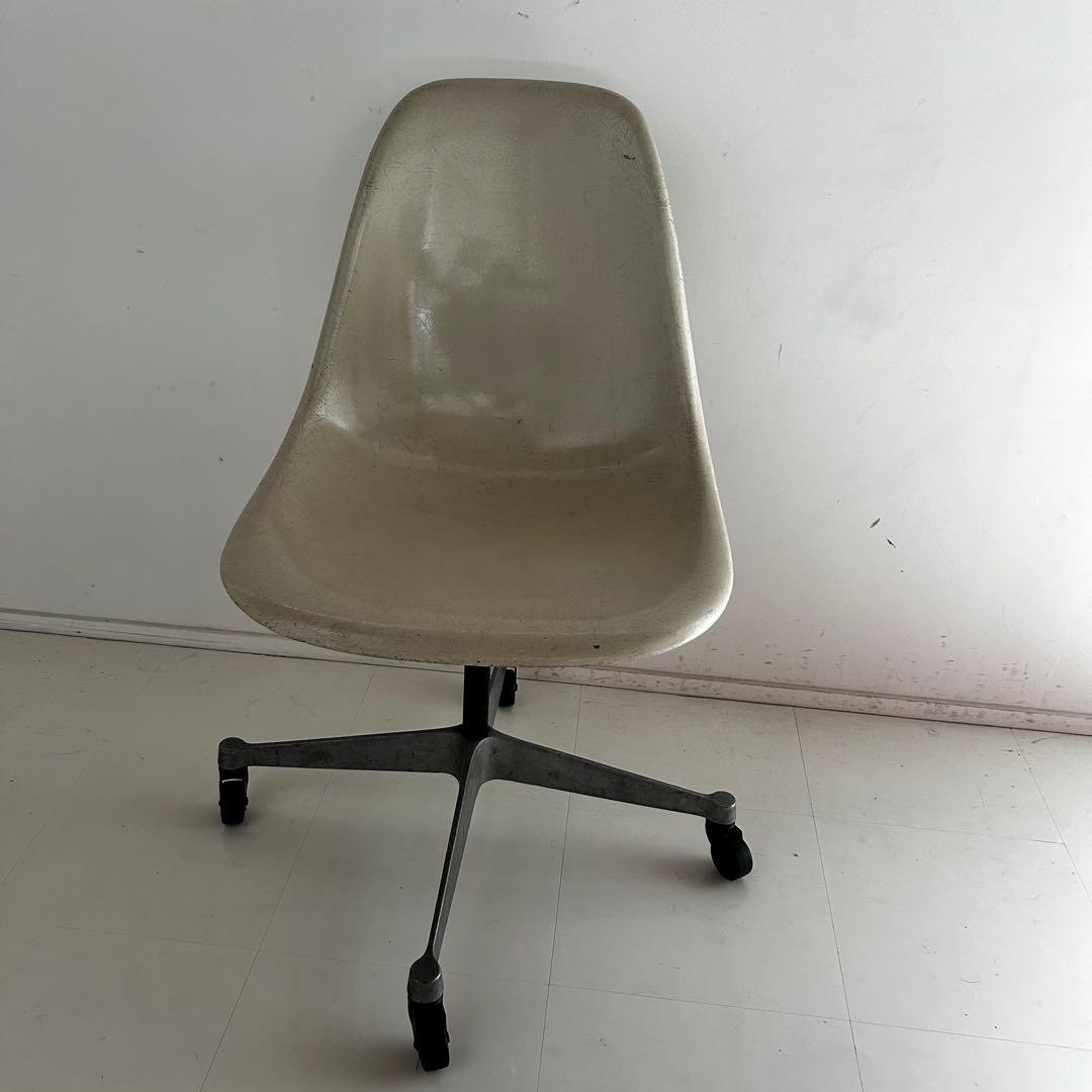 ハーマンミラー イームズ サイドシェルチェア キャスター付き コントラクトベース