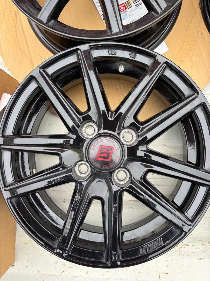 アルミホイール　14インチ