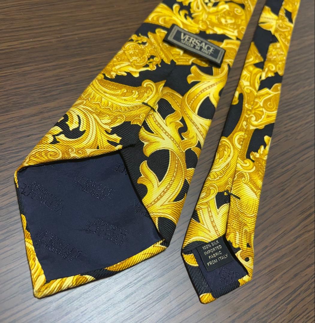 極美品 VERSACE ネクタイ バロック柄 総柄