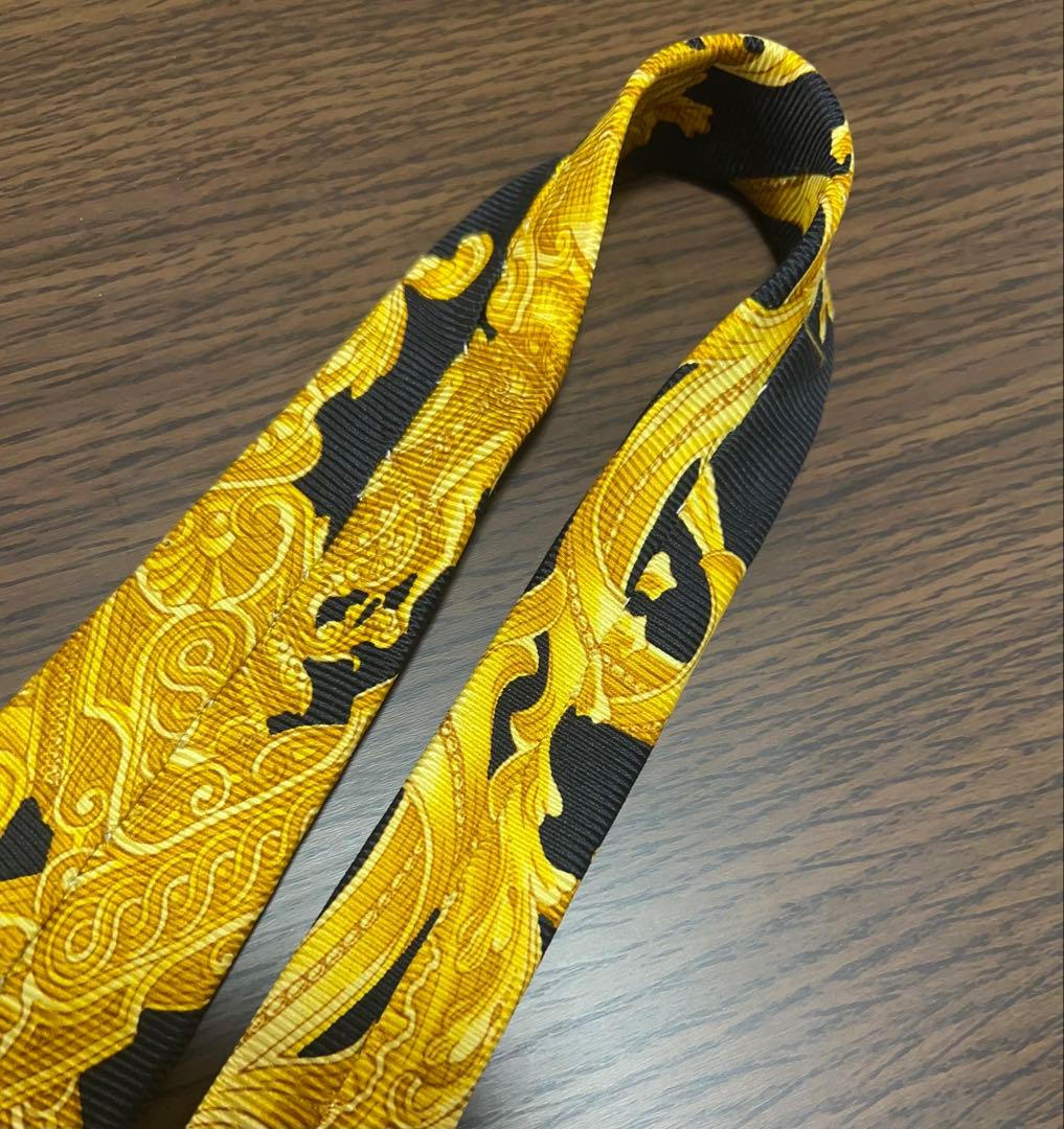 極美品 VERSACE ネクタイ バロック柄 総柄