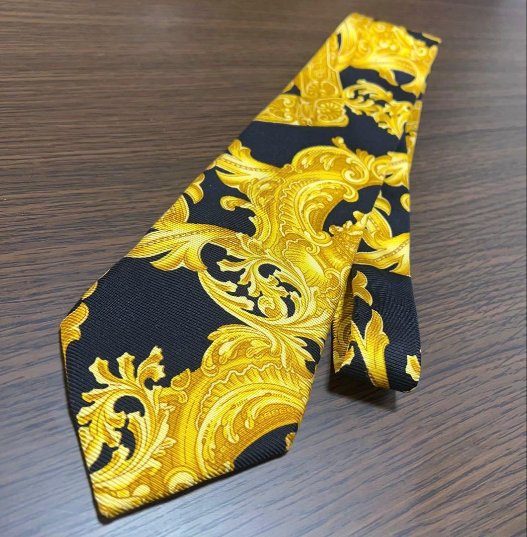 極美品 VERSACE ネクタイ バロック柄 総柄