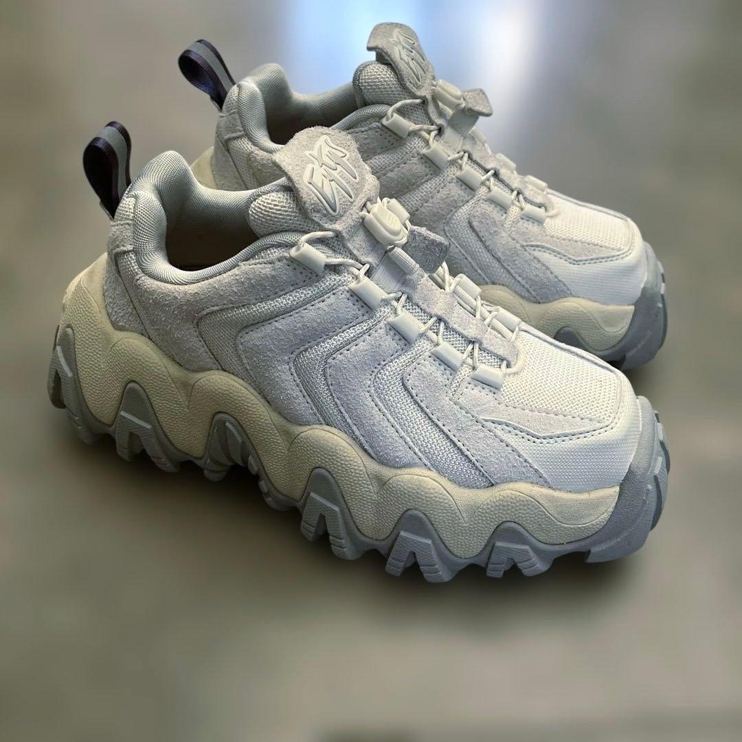 E ytys Halo オフホワイト スエード 36 美品