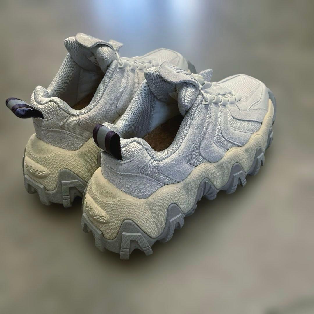 E ytys Halo オフホワイト スエード 36 美品