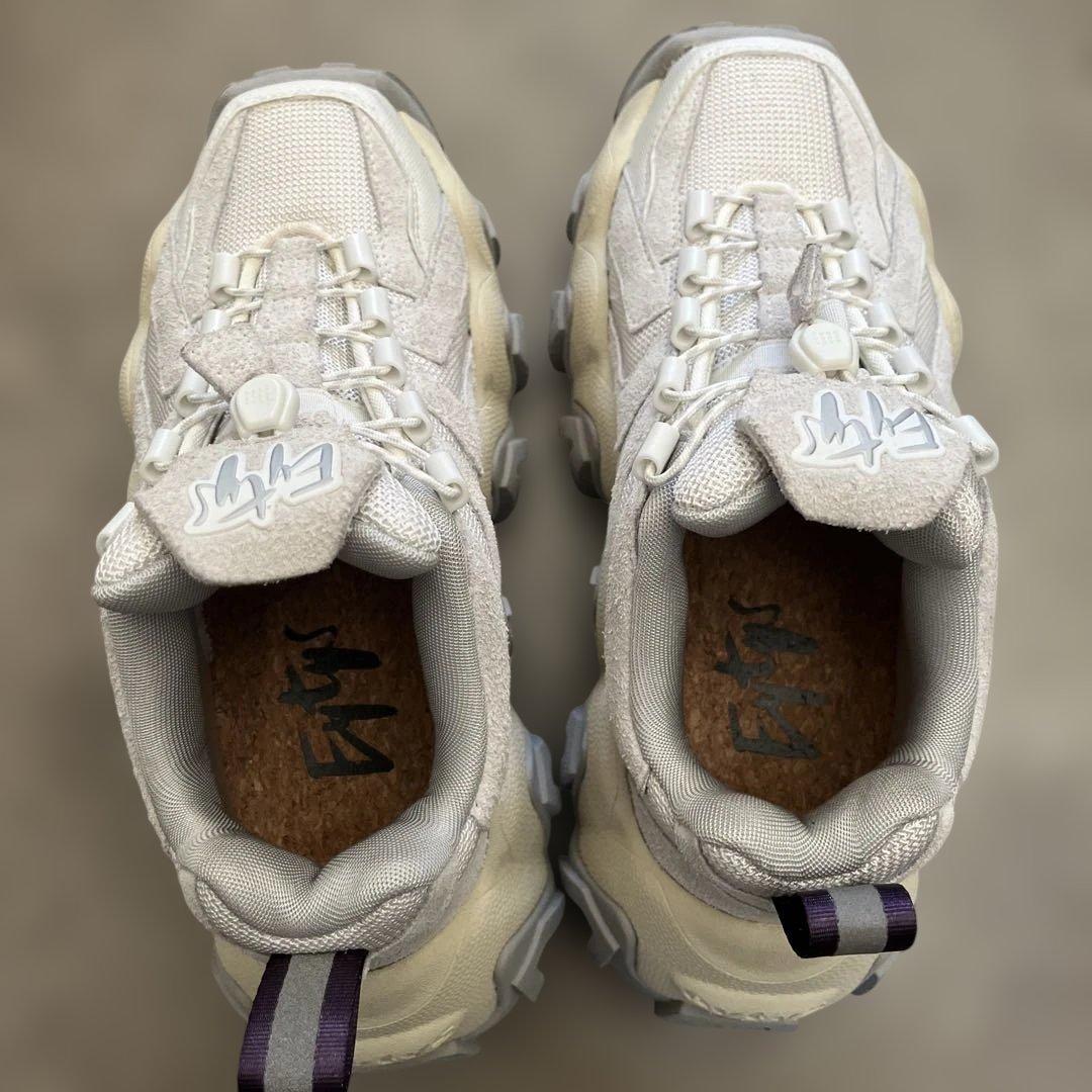 E ytys Halo オフホワイト スエード 36 美品