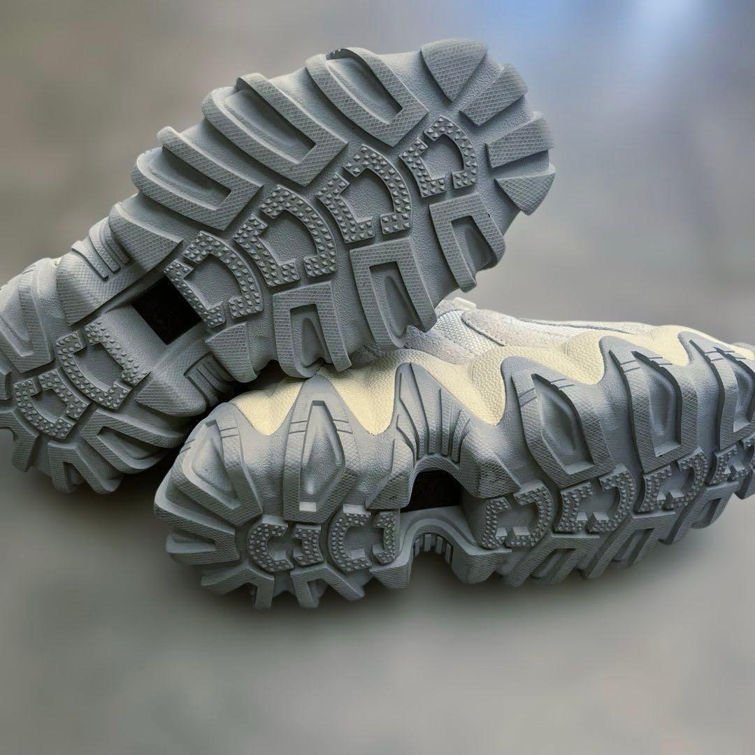 E ytys Halo オフホワイト スエード 36 美品