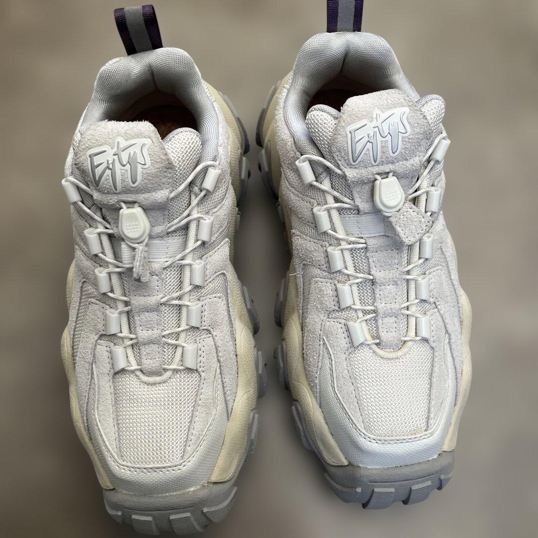 E ytys Halo オフホワイト スエード 36 美品