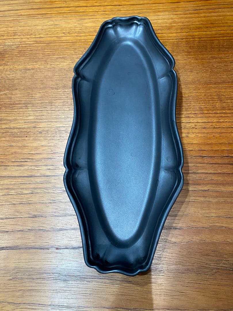 臼杵焼　オーバル型プレートセット（黒・白）　恵里