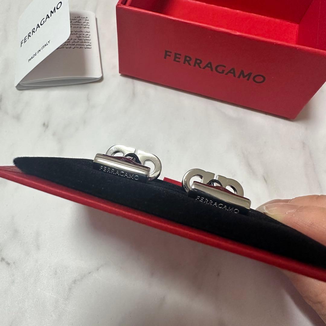 FERRAGAMO チェーンリンク カフリンクス