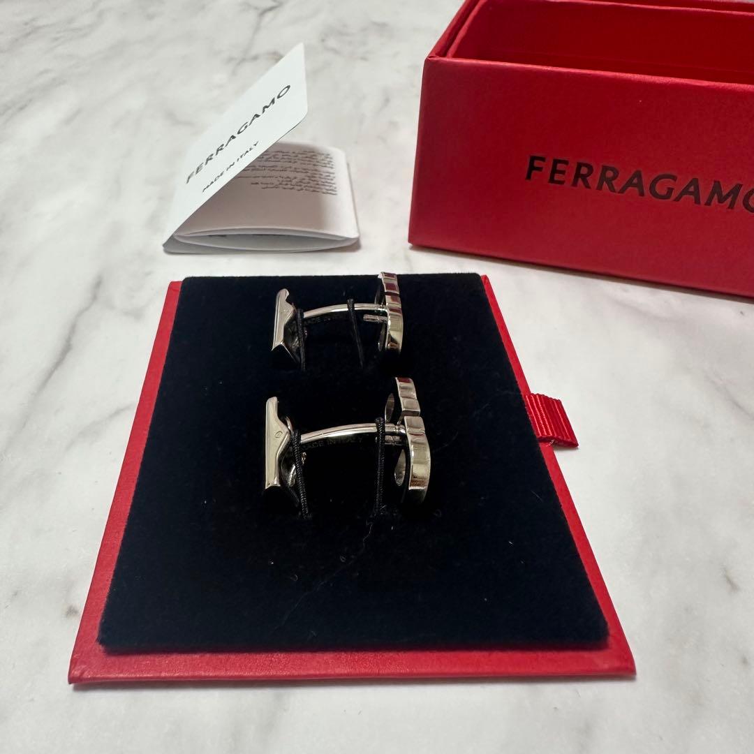 FERRAGAMO チェーンリンク カフリンクス