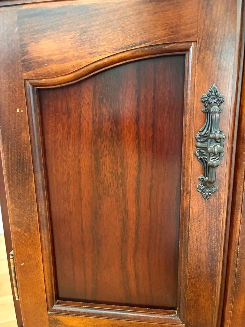 週末限定SALE⭐︎カリモク　コロニアルキャビネット