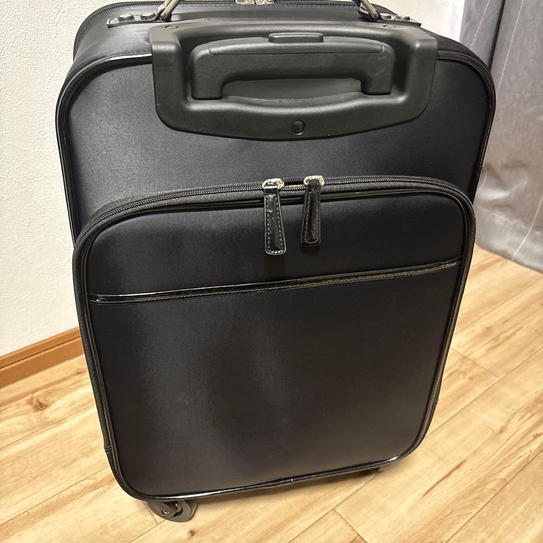 スワニー　キャリーバッグ　エナメル　黒　美品寄り　最安値