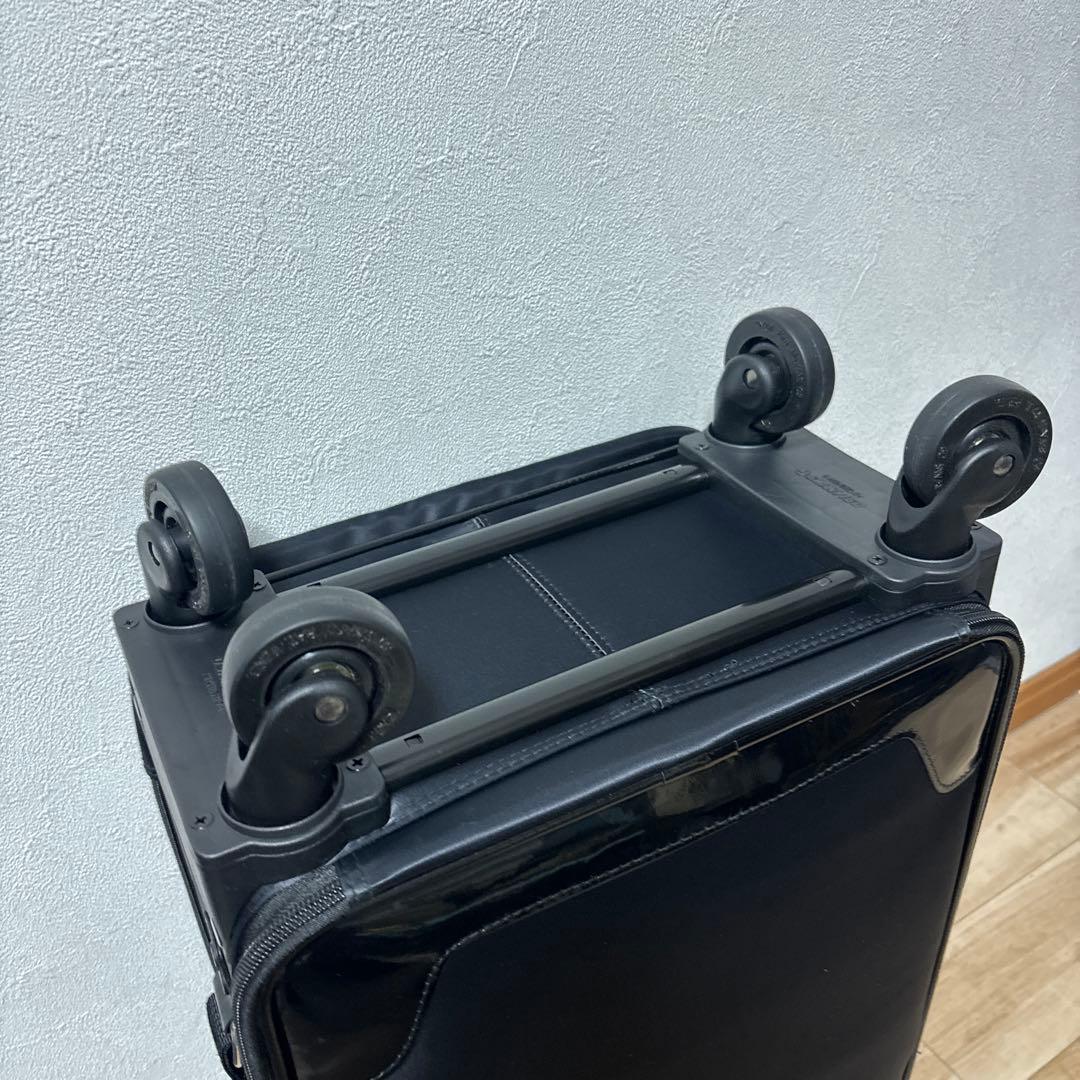 スワニー　キャリーバッグ　エナメル　黒　美品寄り　最安値