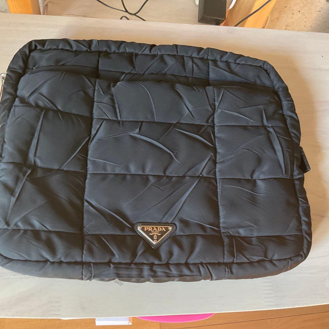専用。お値下げました。PRADAメンズセカンドバッグ ポーチおまけ付き