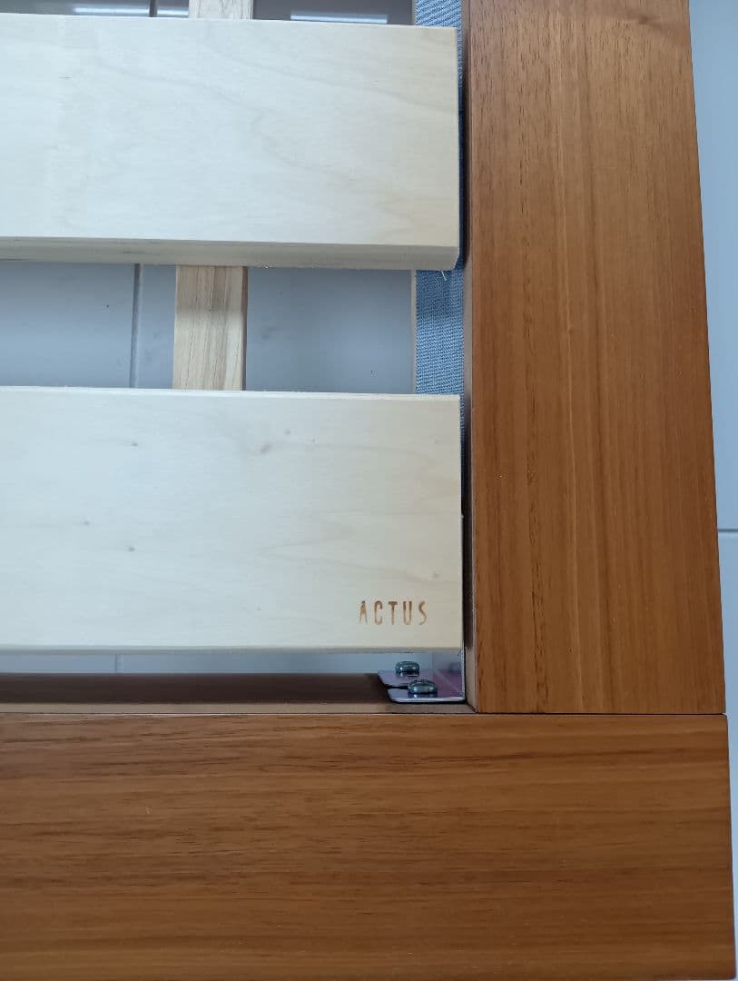 アクタス FB2 ベッド ラダー ウォールナット クイーン