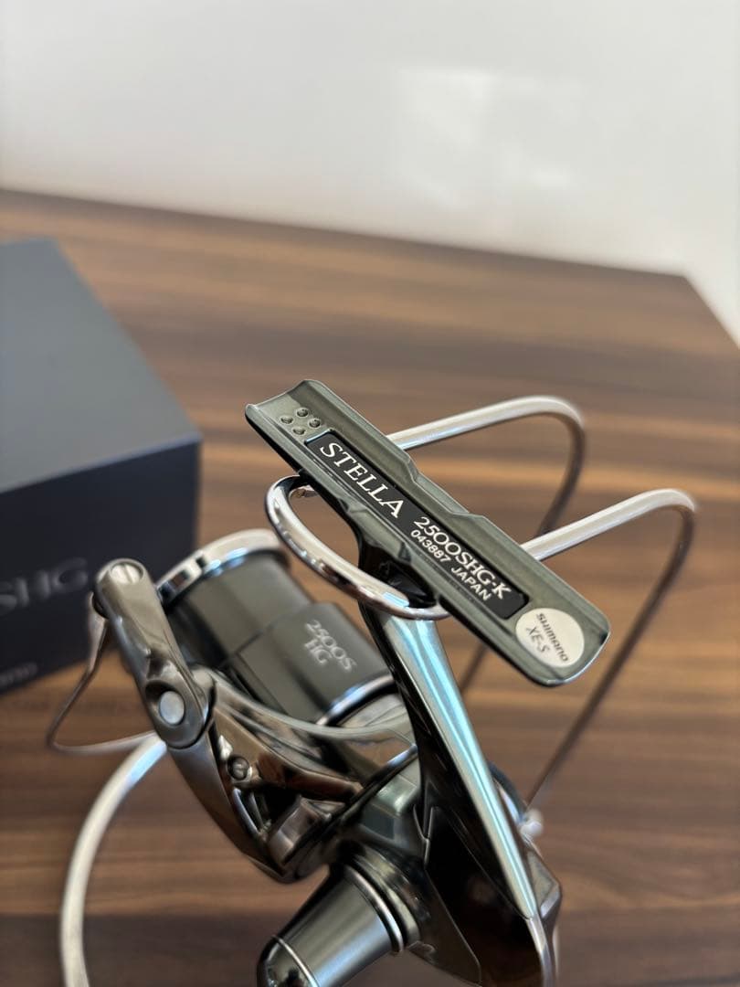 シマノ　美品22ステラ2500SHG