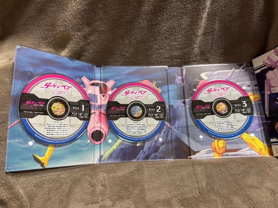 ダーティペア COMPLETE Blu-ray BOX〈初回限定版・12枚組〉