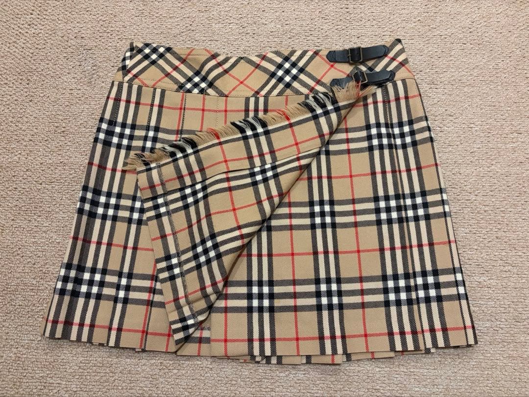 BURBERRYバーバリー　ミニスカート　巻きスカート　ベルトプリーツ