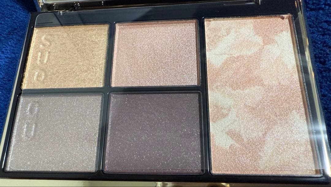 【SUQQU】ホリデー限定アイ＆フェイスコンパクト 101 冬響 新品未使用