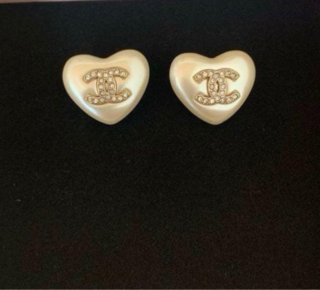CHANEL/シャネル♡ハートパールピアス
