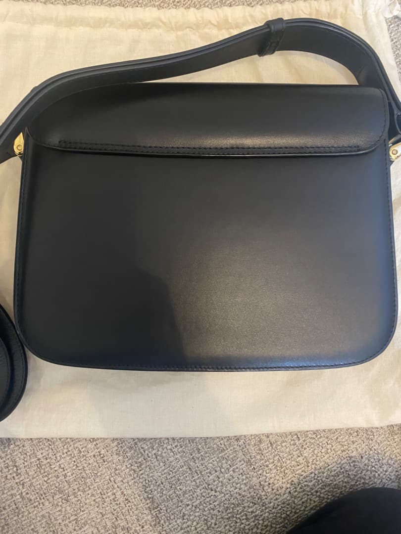 A.P.C. 黒 レザー ショルダーバッグ