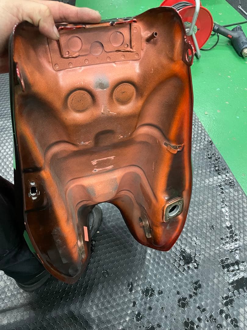 ゼファー750 ガソリンタンク