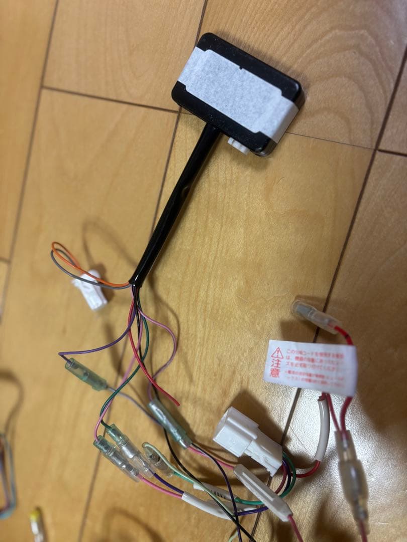 カーナビ　ケンウッドMDV-D311 7インチ　デリカミニから取り外し