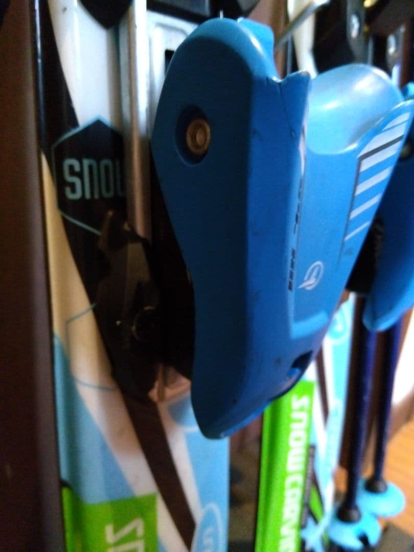 【送料無料】 CARVING 子供用 スキーセット メンテ・WAX済み✔