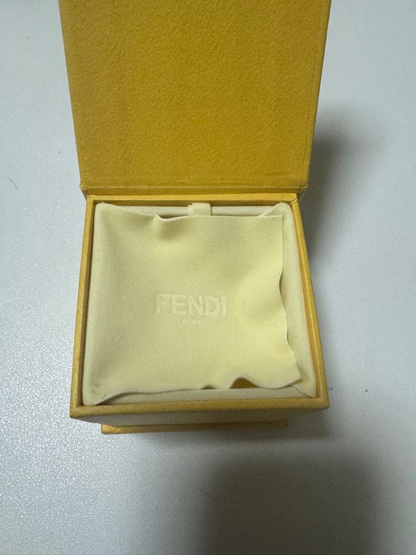 FENDI シルバー ピアス(片耳用) オーロックピアス