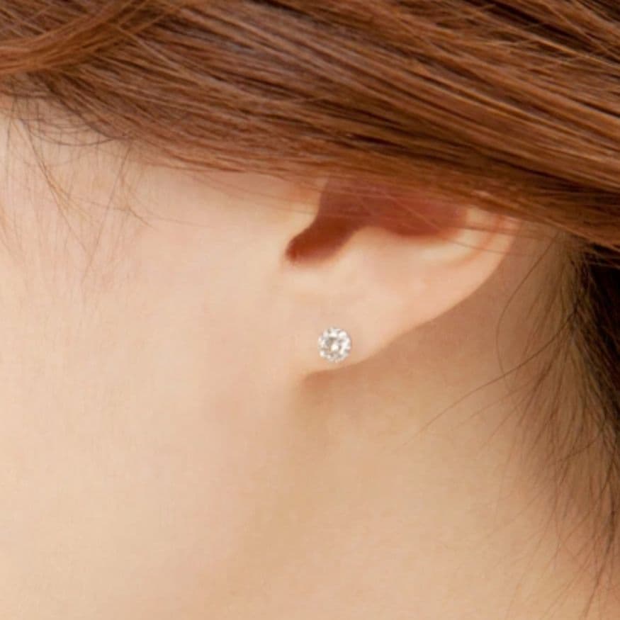 Pt900 天然ダイヤピアス【片耳】【鑑定カード付き】0.25ct
