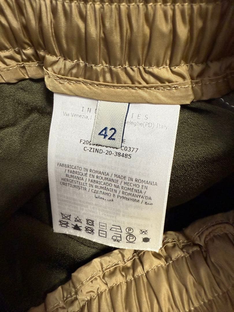 MONCLER オリーブグリーン ジョガーパンツ