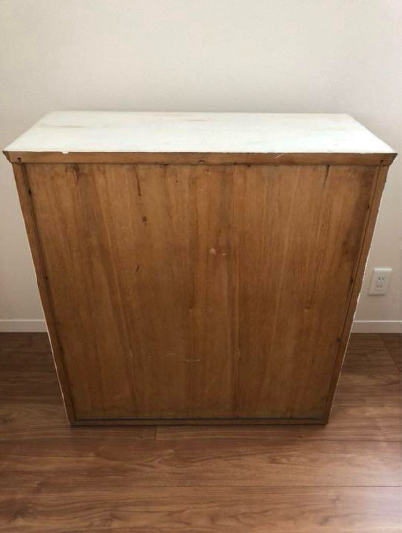 部屋置きにしたら結構いい　ブロカント　キャビネット