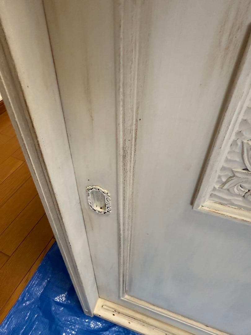 部屋置きにしたら結構いい　ブロカント　キャビネット