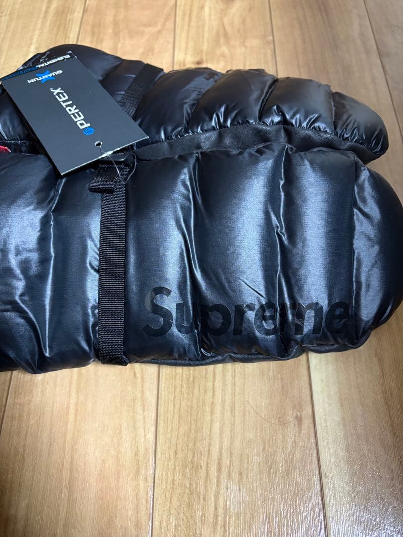 土日限定値下げ☆新品未使用Supreme Pertex ブラック ダウンミトン☆