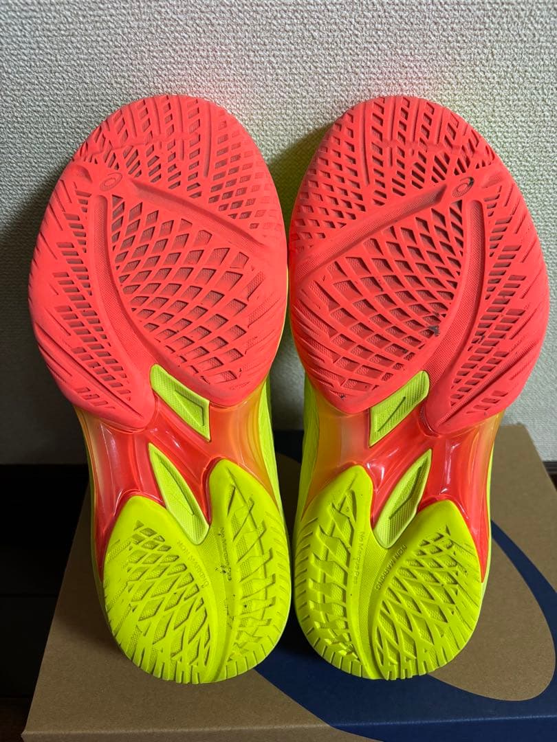 asics バレーボールシューズ 蛍光イエロー25.0cm